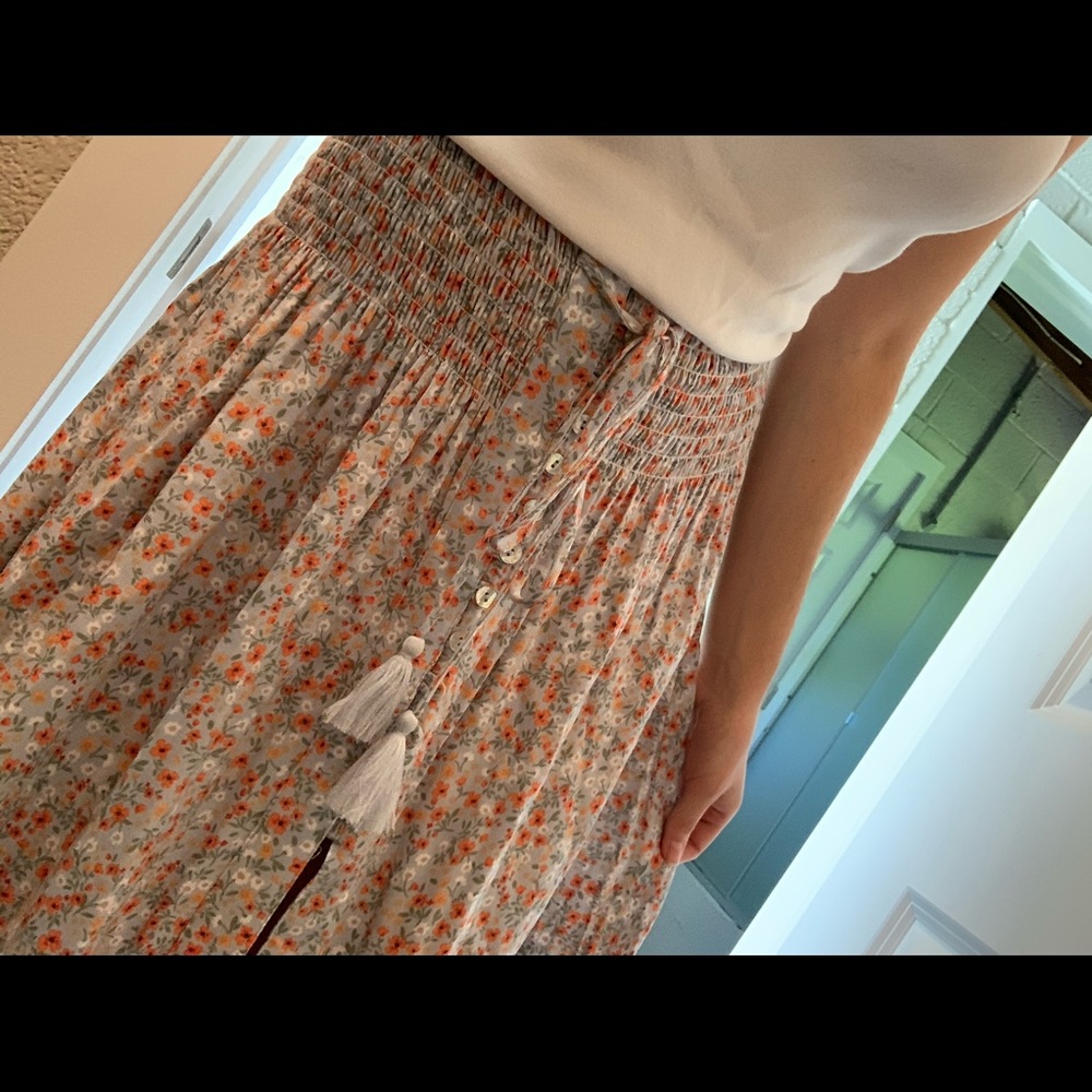 Floral maxi skirt!